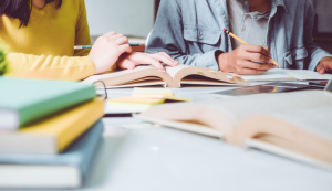 Academias oposiciones Vigo 2025: estudiar en Vigo.